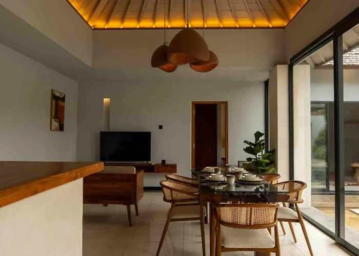 Tuluscolivingseminyakvilla1 * Seminyak