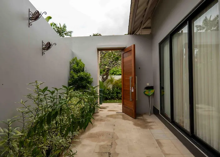 Tuluscolivingseminyakvilla1 *