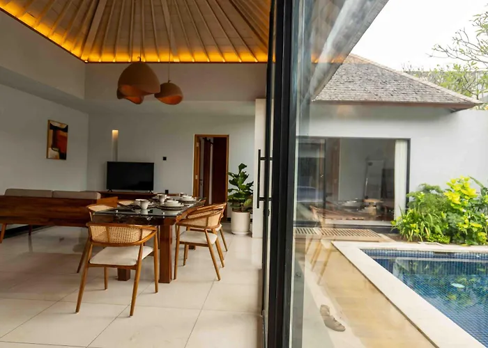Tuluscolivingseminyakvilla1 فيلة *