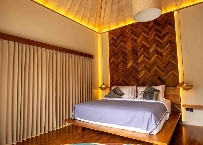 Tuluscolivingseminyakvilla1