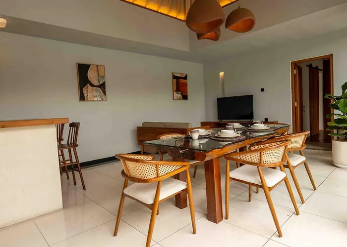 Tuluscolivingseminyakvilla1 *
