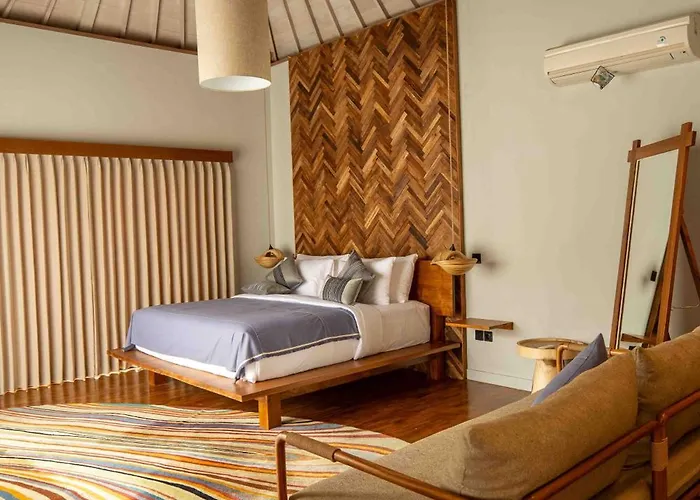 Villa Tuluscolivingseminyakvilla1 Seminyak