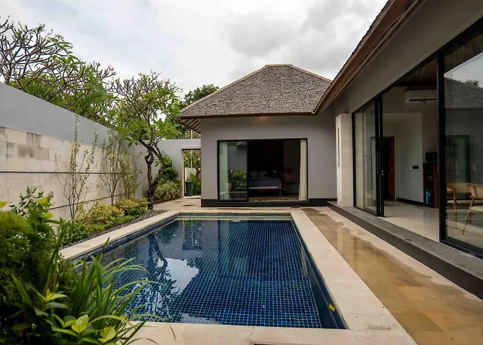Tuluscolivingseminyakvilla1