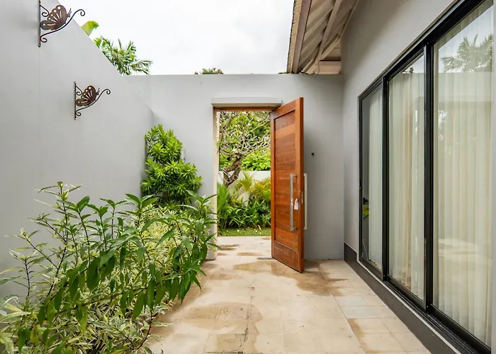 Villa Tuluscolivingseminyakvilla1 Seminyak