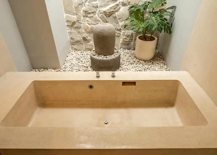Tuluscolivingseminyakvilla1 * Seminyak