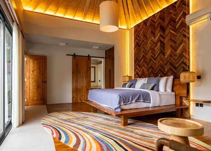 Tuluscolivingseminyakvilla1 Villa *